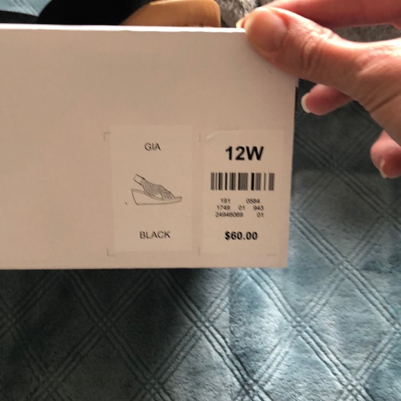 Cloud walker Sandals. Only wore one time! - Picture 2 of 2